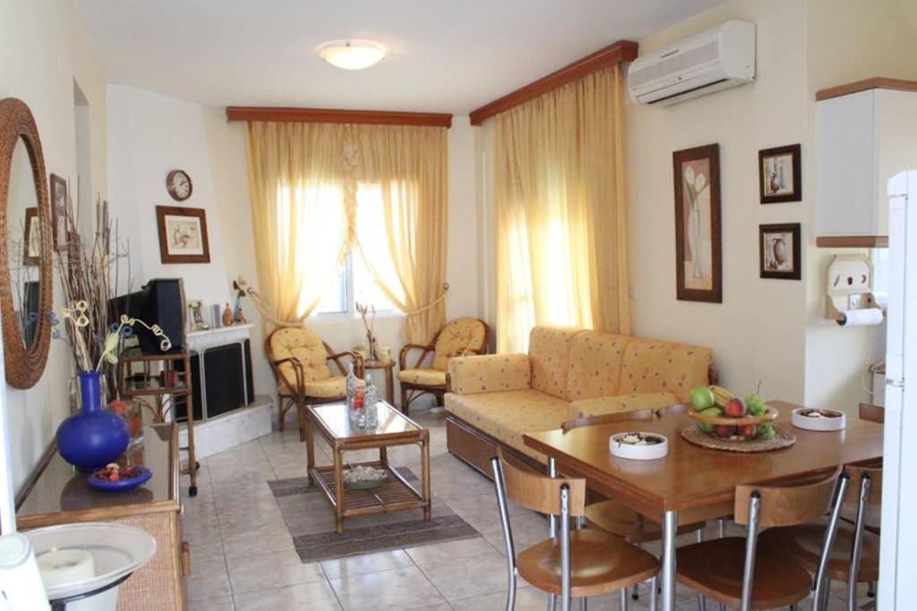Holiday Apartment ฟิออยิตา ภายนอก รูปภาพ