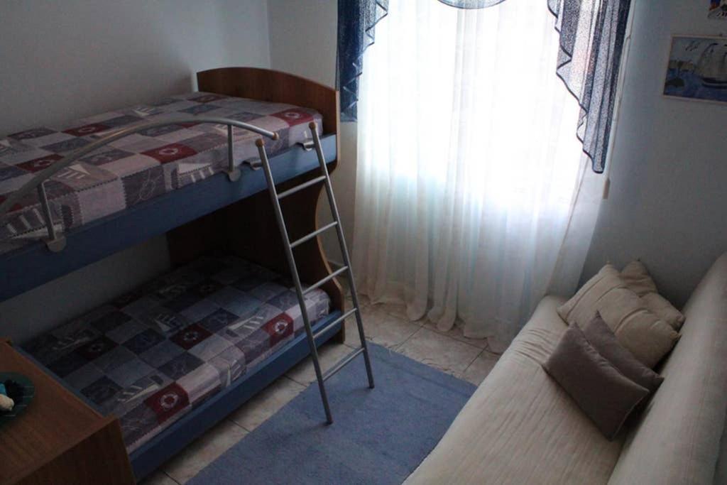 Holiday Apartment ฟิออยิตา ภายนอก รูปภาพ